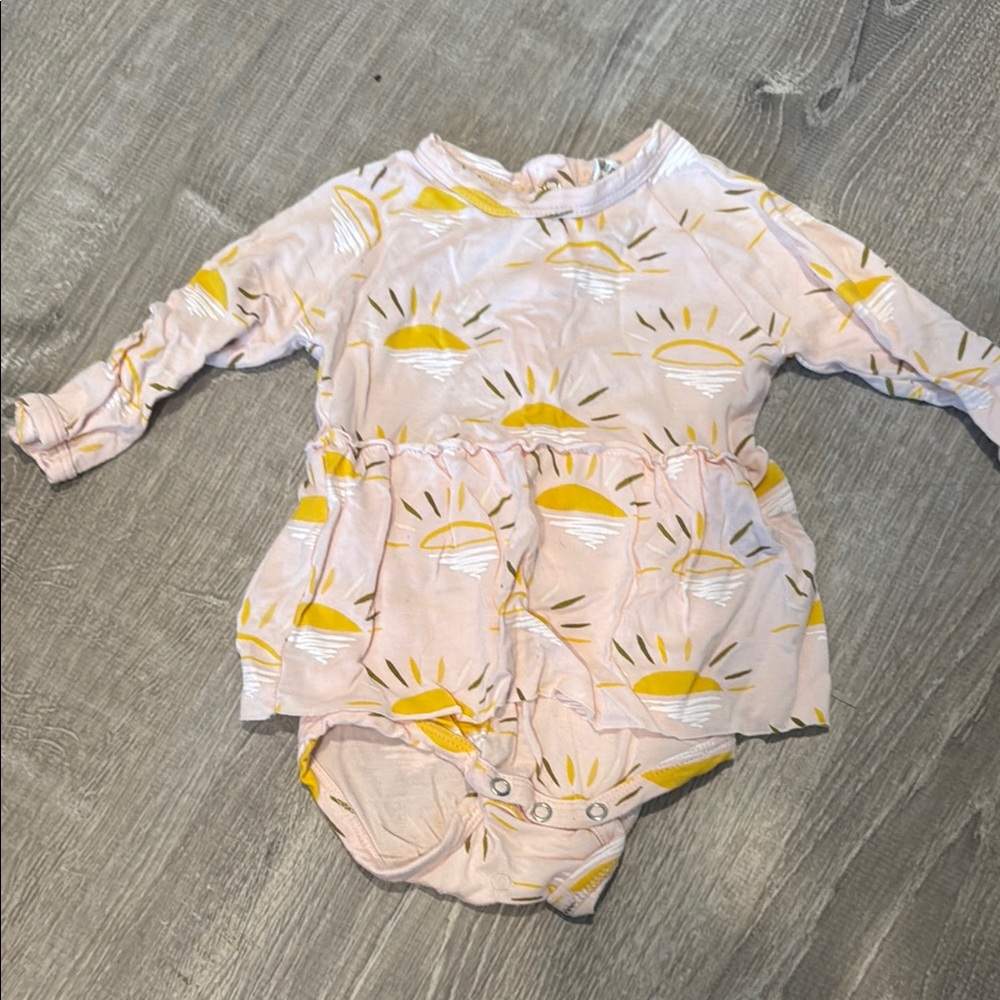 Sunshine Print Baby Skirted onesie Romper 6-12m